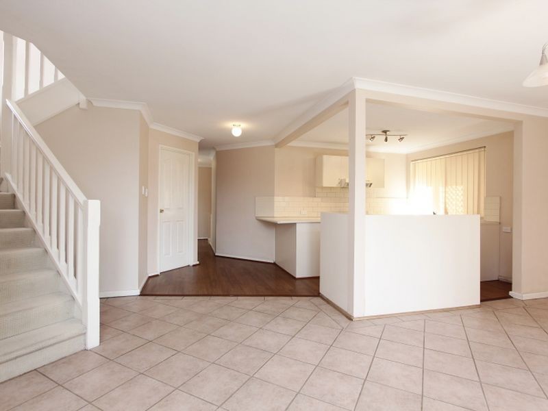 244 Wharf Street, Queens Park WA 6107