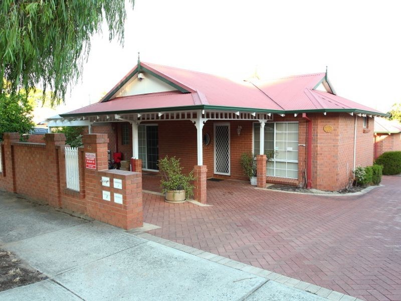 40A Leonard Street, Victoria Park WA 6100