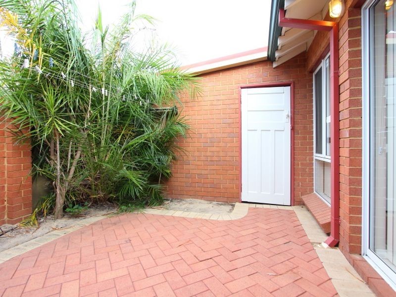 40A Leonard Street, Victoria Park WA 6100