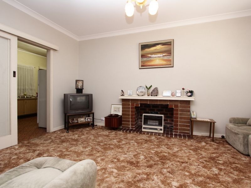 22 Roberts Road, Carlisle WA 6101