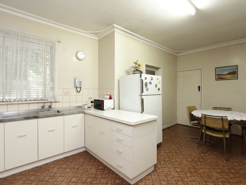 22 Roberts Road, Carlisle WA 6101
