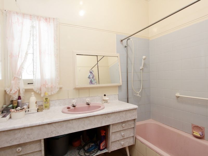 22 Roberts Road, Carlisle WA 6101