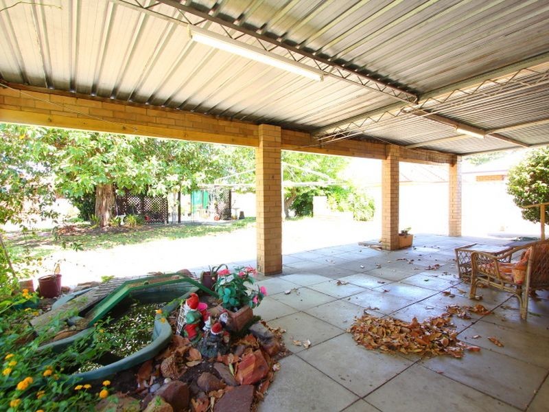 22 Roberts Road, Carlisle WA 6101