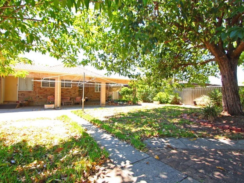 22 Roberts Road, Carlisle WA 6101