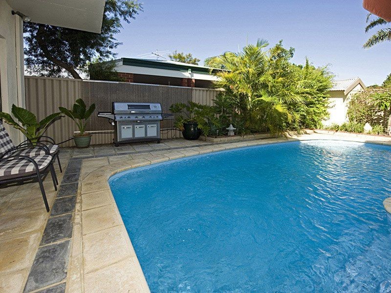 28 Berwick Street, Victoria Park WA 6100