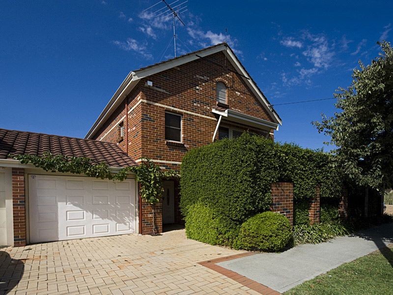 102D Hordern Street, Victoria Park WA 6100