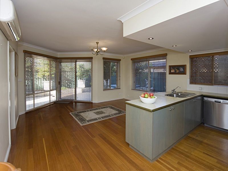 102D Hordern Street, Victoria Park WA 6100