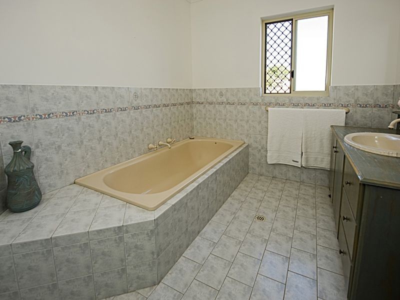 102D Hordern Street, Victoria Park WA 6100