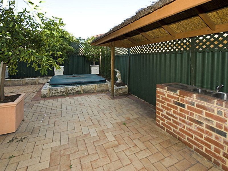 102D Hordern Street, Victoria Park WA 6100