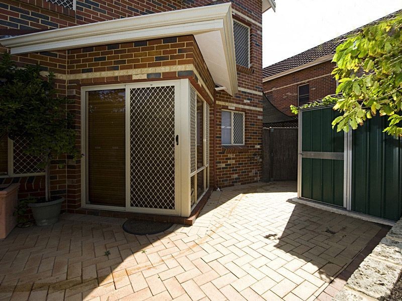 102D Hordern Street, Victoria Park WA 6100