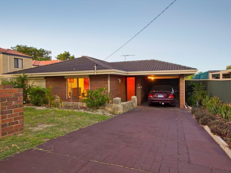 137 Leake Street, Belmont WA 6104