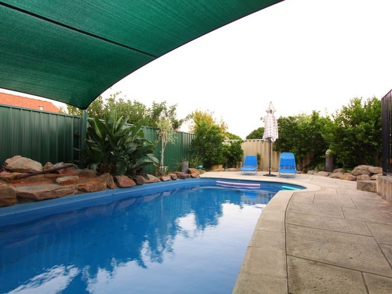 137 Leake Street, Belmont WA 6104