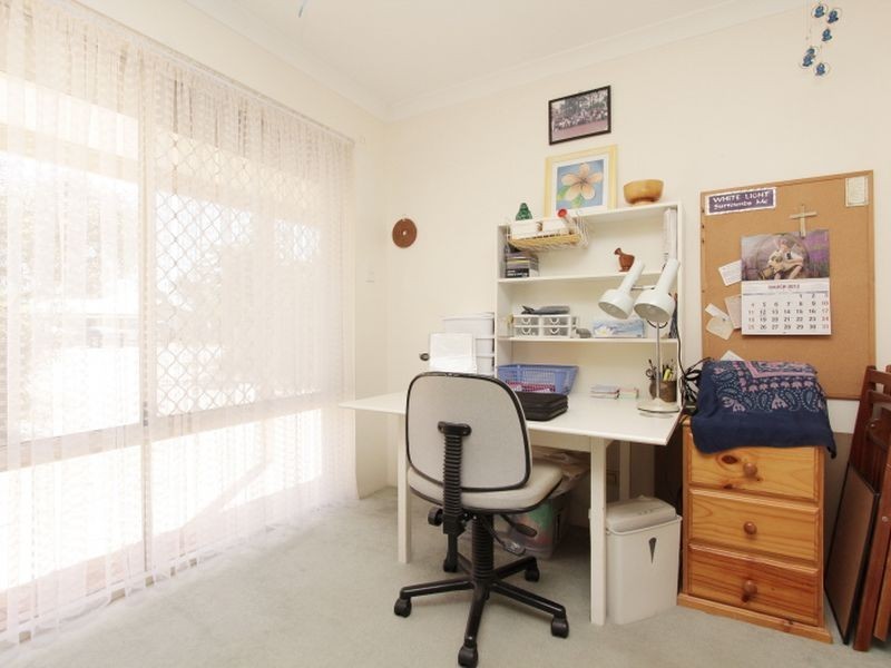 8 Woodrow Court, Queens Park WA 6107