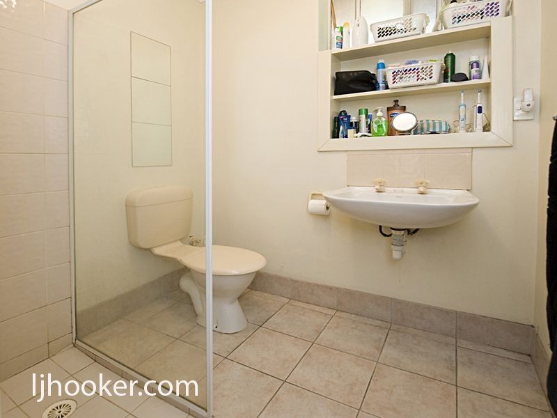 8/561 Canning Highway, Alfred Cove WA 6154