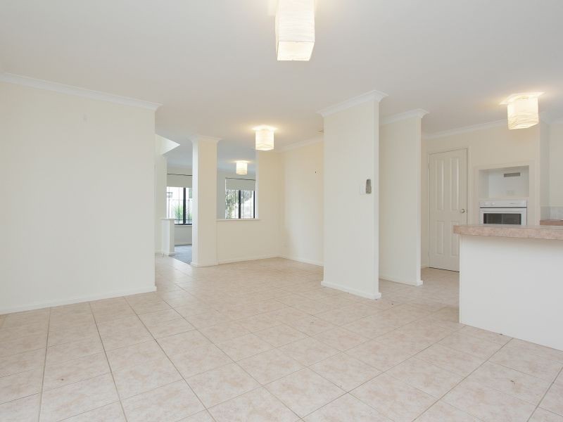 2/85 Powell Street, Joondanna WA 6060