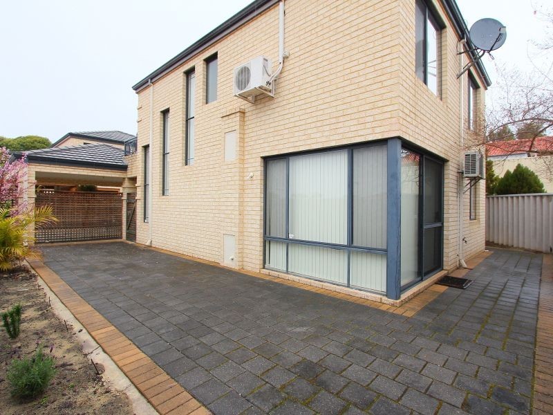 2/85 Powell Street, Joondanna WA 6060