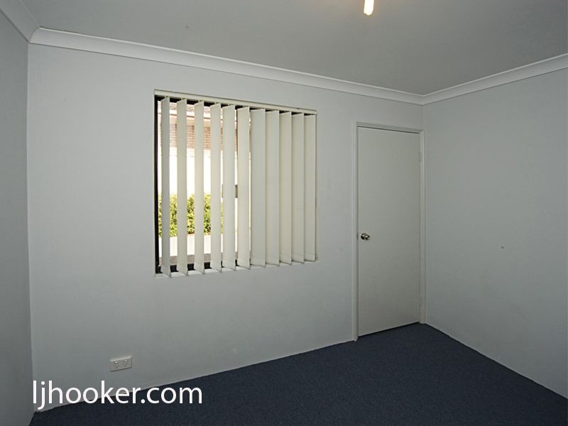 1/289 Wharf Street, Queens Park WA 6107