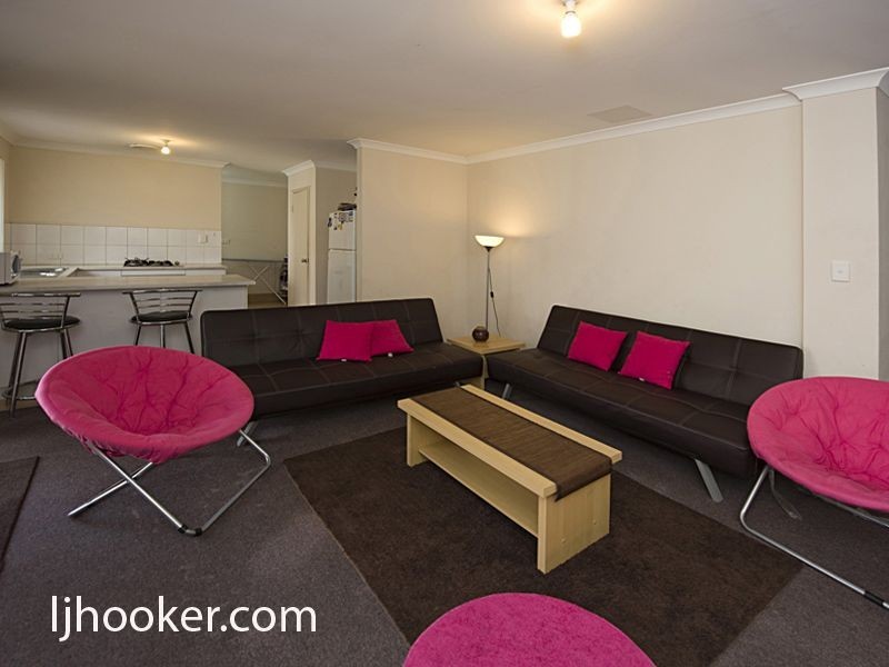 4/289 Wharf Street, Queens Park WA 6107