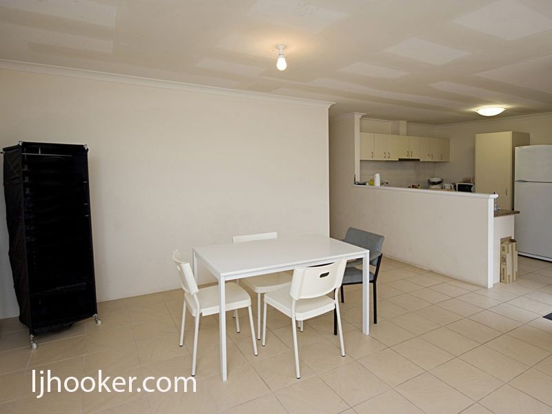 2/35 Nicholson Road, Cannington WA 6107