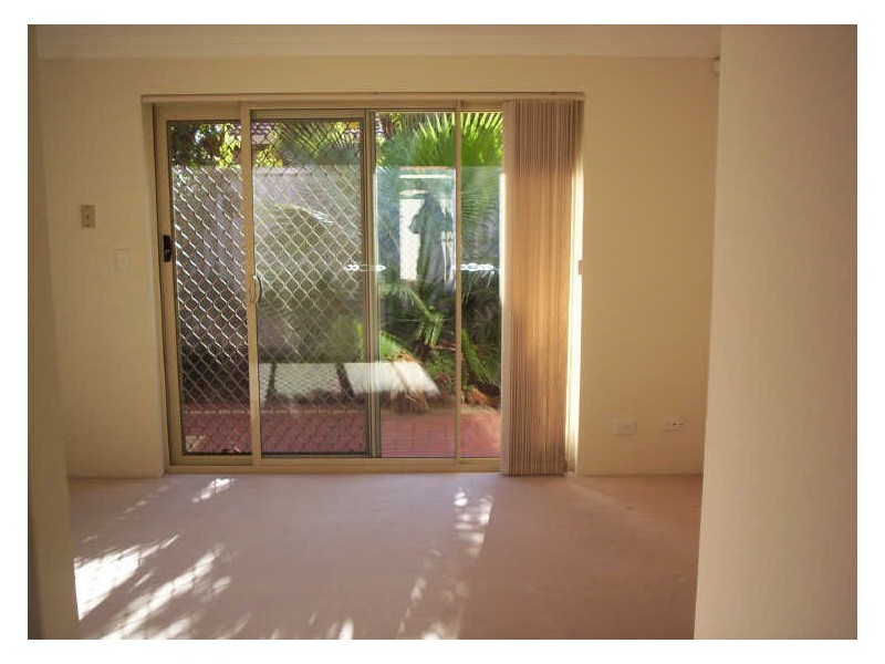 10/9 Lansing Street, Queens Park WA 6107