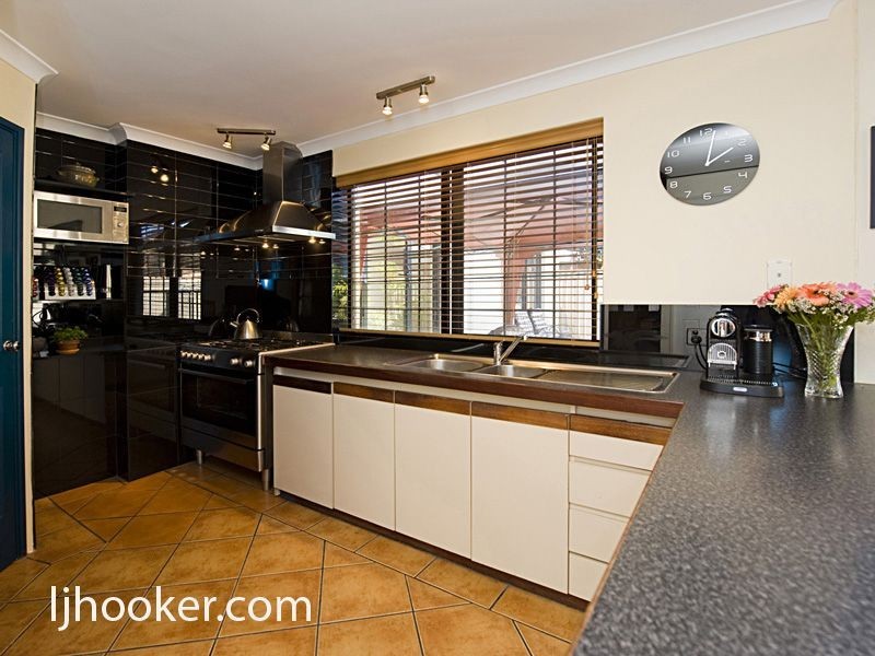 28 Berwick Street, Victoria Park WA 6100