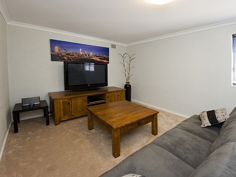 28 Berwick Street, Victoria Park WA 6100