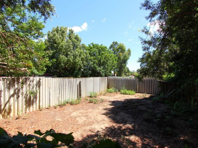 10 Brookdale Drive, Armadale WA 6112