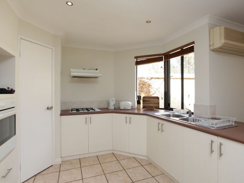 50 Klem Avenue, Redcliffe WA 6104