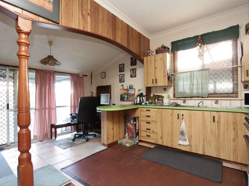 64 Hartfield Street, Queens Park WA 6107