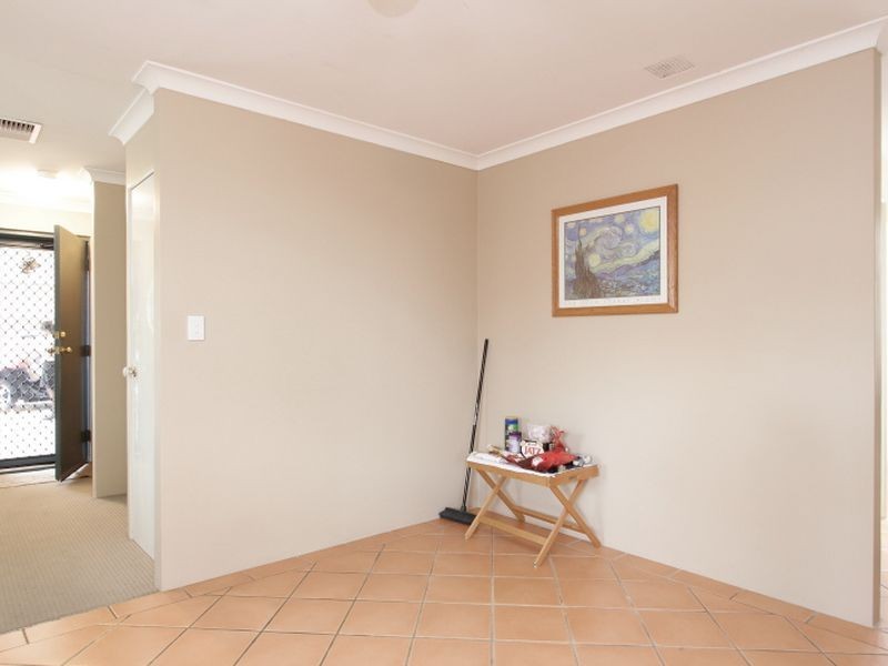 8/24 Farnham Street, Bentley WA 6102