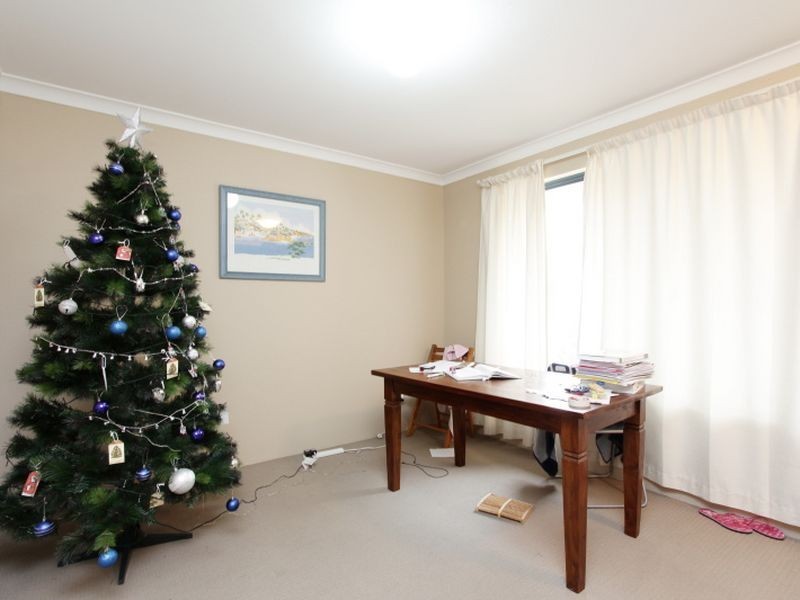 8/24 Farnham Street, Bentley WA 6102