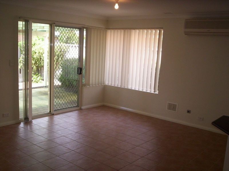 1/16 Bignel Place, Redcliffe WA 6104