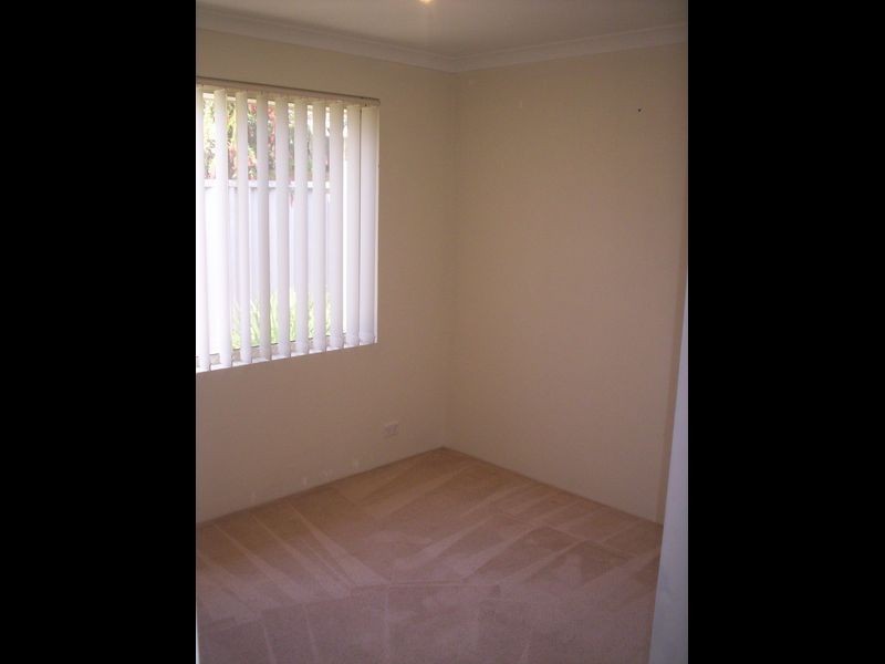 1/16 Bignel Place, Redcliffe WA 6104