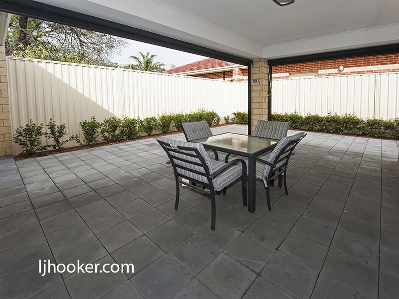 8A Rathay Street, Victoria Park WA 6100