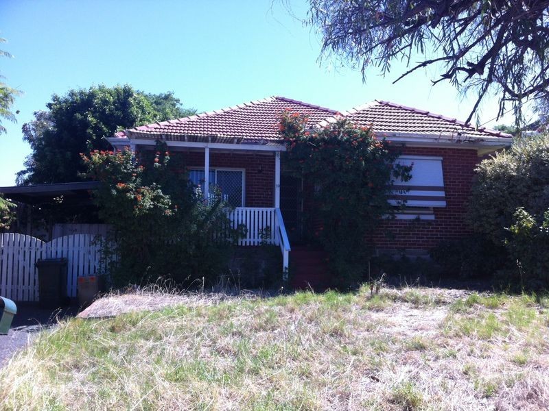 13 Victoria Street, St James WA 6102