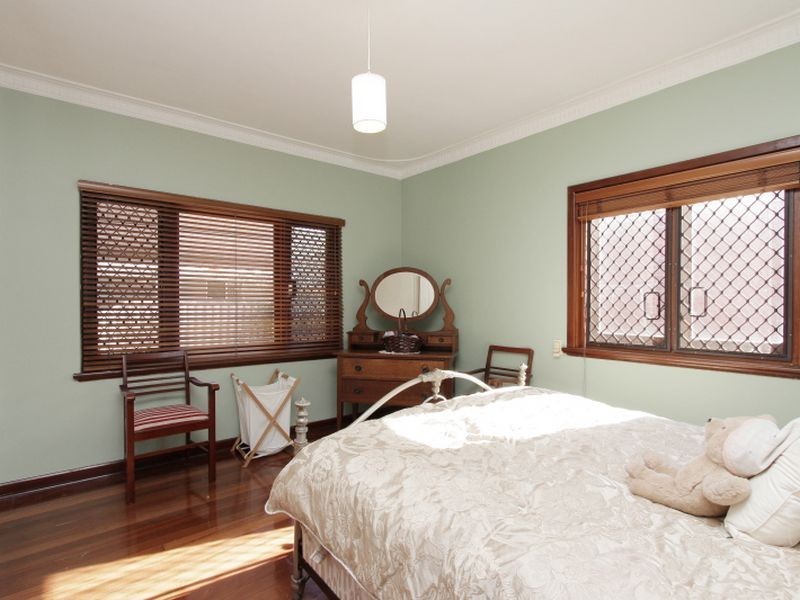 8 Custance Street, Lathlain WA 6100