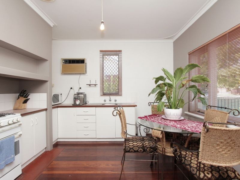 8 Custance Street, Lathlain WA 6100