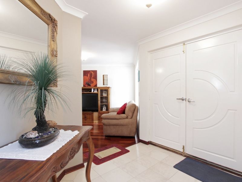 9 Rousham Street, Canning Vale WA 6155