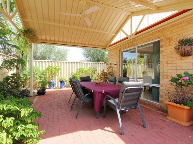 9 Rousham Street, Canning Vale WA 6155
