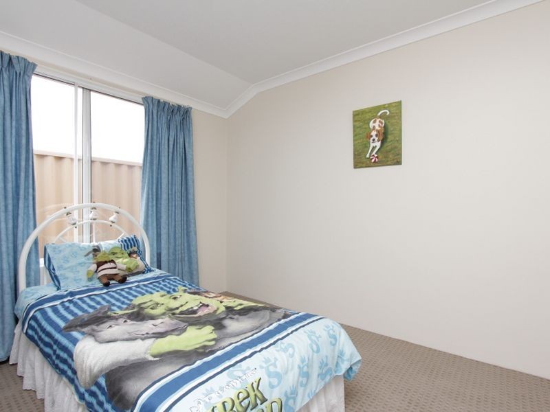 9 Rousham Street, Canning Vale WA 6155