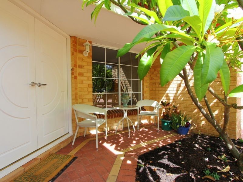 9 Rousham Street, Canning Vale WA 6155