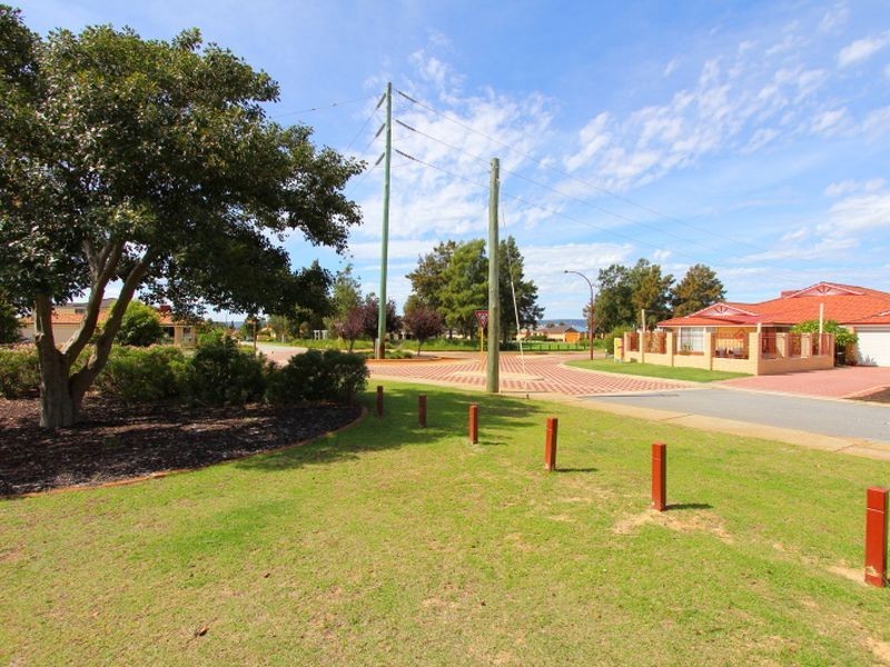 9 Rousham Street, Canning Vale WA 6155