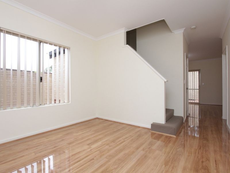 67D Leonard Street, Victoria Park WA 6100