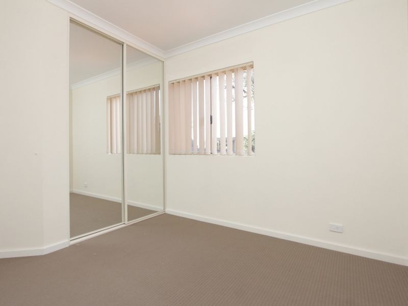 67D Leonard Street, Victoria Park WA 6100