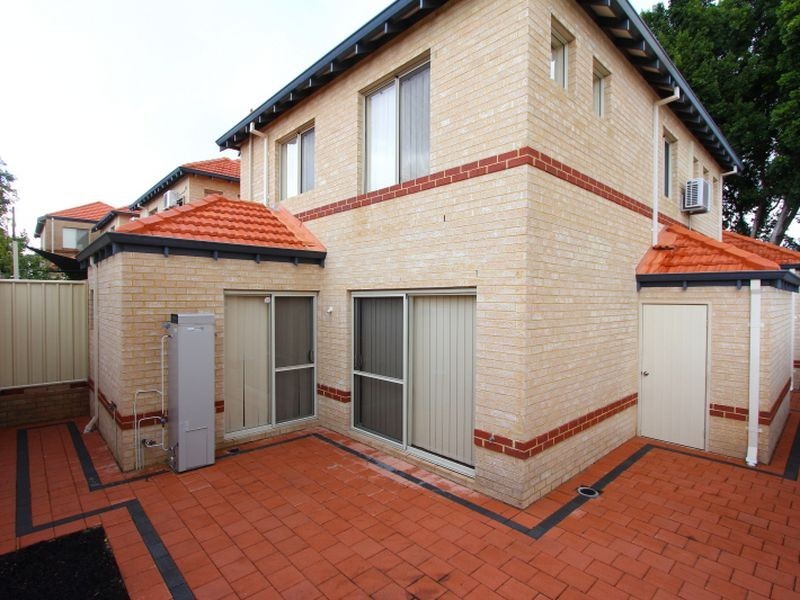 67D Leonard Street, Victoria Park WA 6100