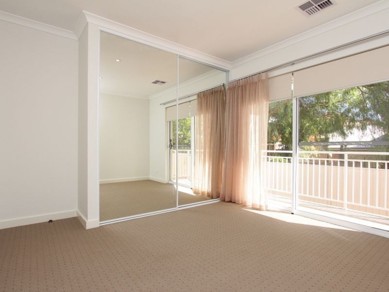 48 Leonard Street, Victoria Park WA 6100