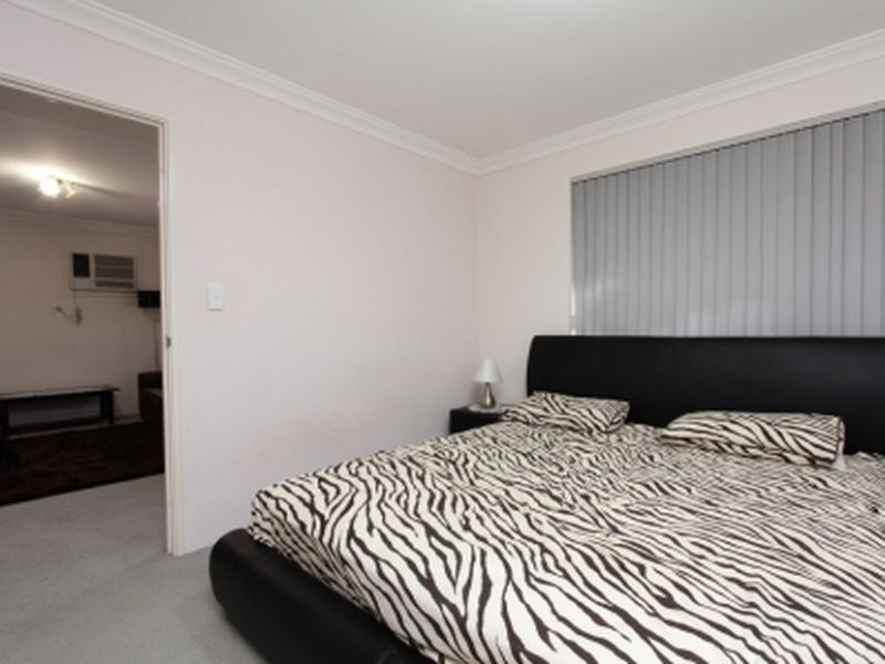 11/9 Lansing Street, Queens Park WA 6107