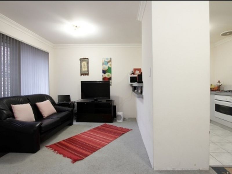 11/9 Lansing Street, Queens Park WA 6107