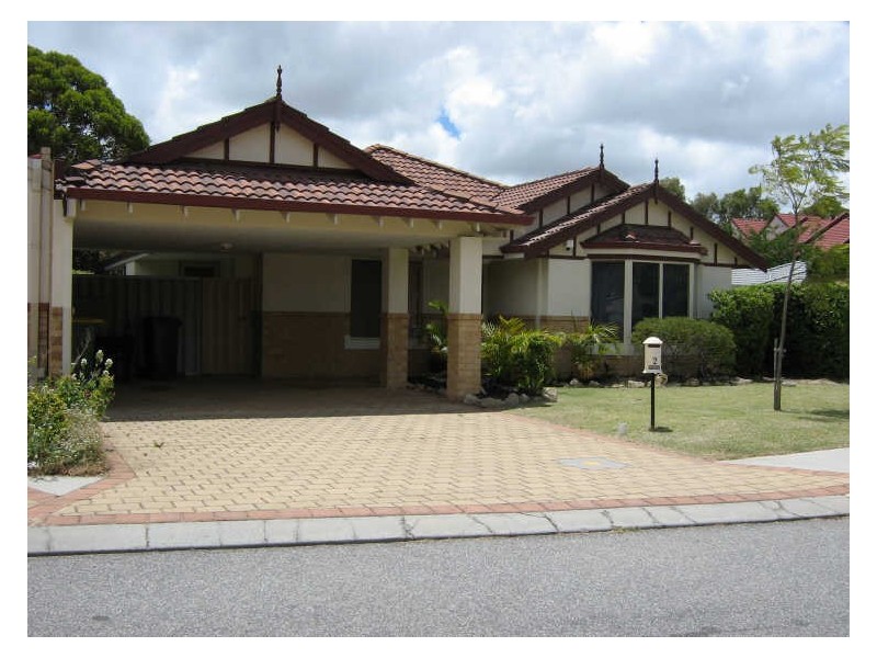 2 Gambar court, Bentley WA 6102