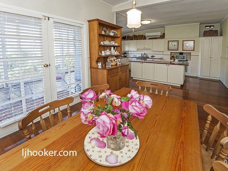 8 Temple Street, Victoria Park WA 6100